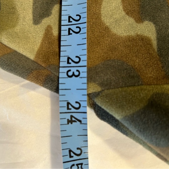 American Eagle Outfitters XS Pullover Gr/Br Camo Pullover Sweatshirt With Hood - Picture 7 of 7